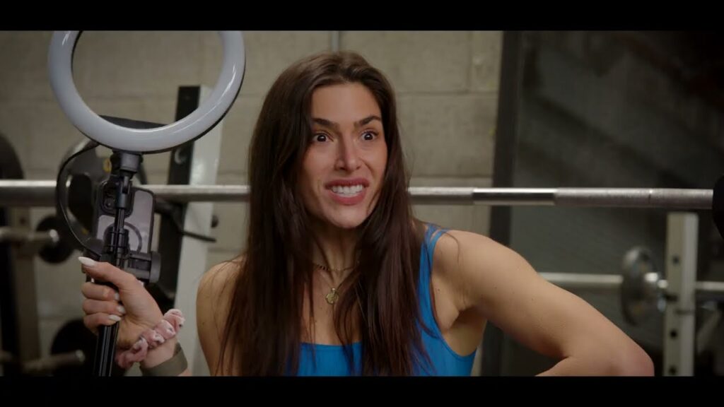 Gym Etiquette Gone Wrong: Woman’s Recording Disruption Leads to a Hilarious Showdown