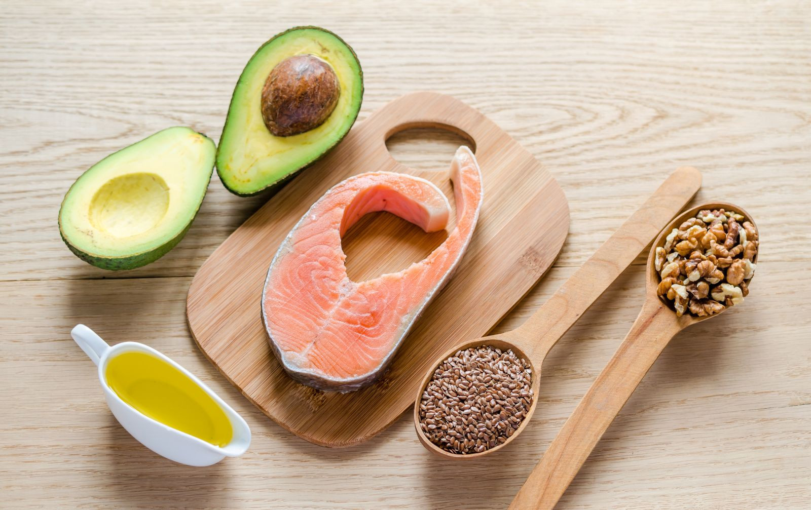 Navigating dietary fats in Singaporean cuisine can be tricky. Understand the difference between good and bad fats, identify them in local foods, and make healthier choices for your well-being.